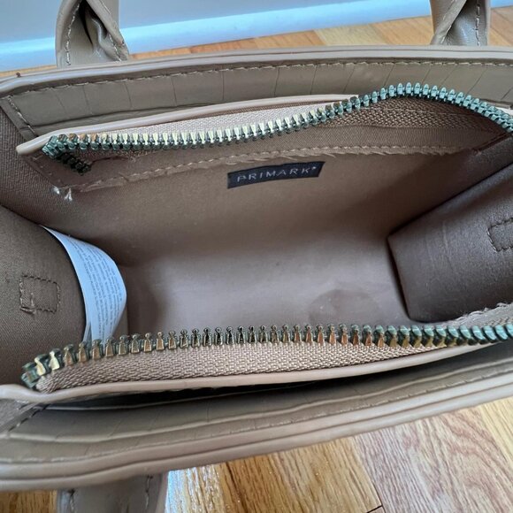 Beige Croc-Embossed Structured Satchel with Gold Hardware - Picture 4 of 6